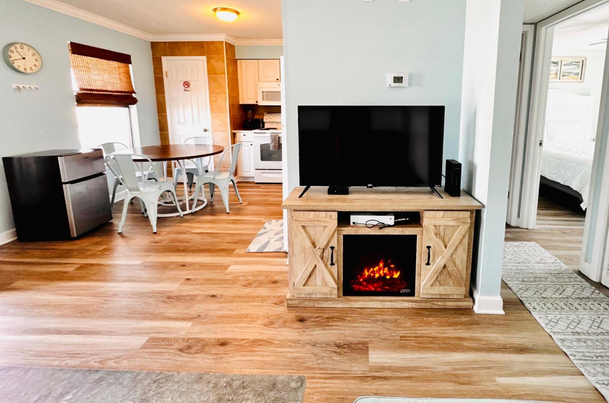 Renovated Condo With Pool And Exclusive Beach Access 굴프 쇼어스 외부 사진
